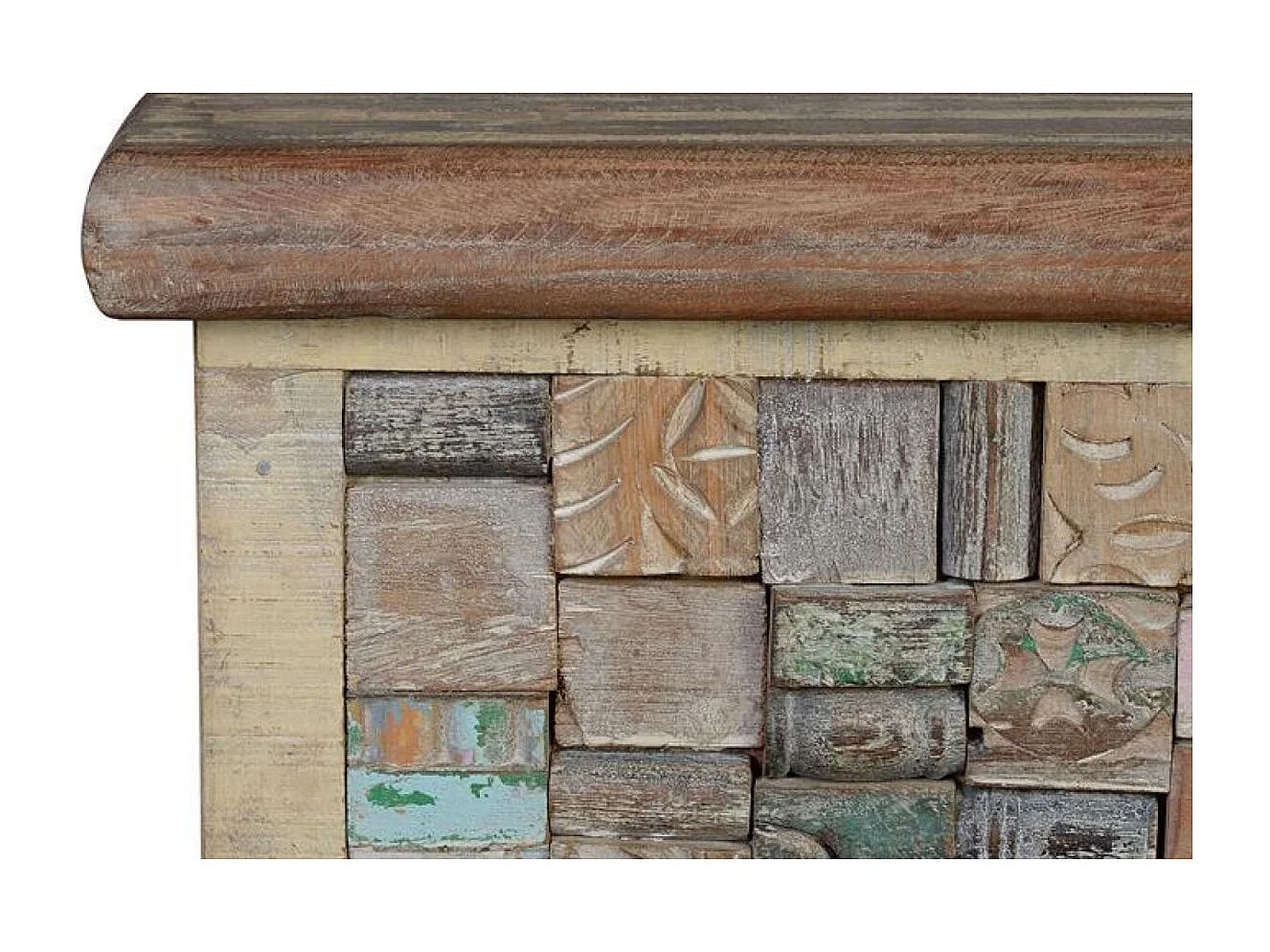 Truhe aus Mangoholz und recyceltem Holz