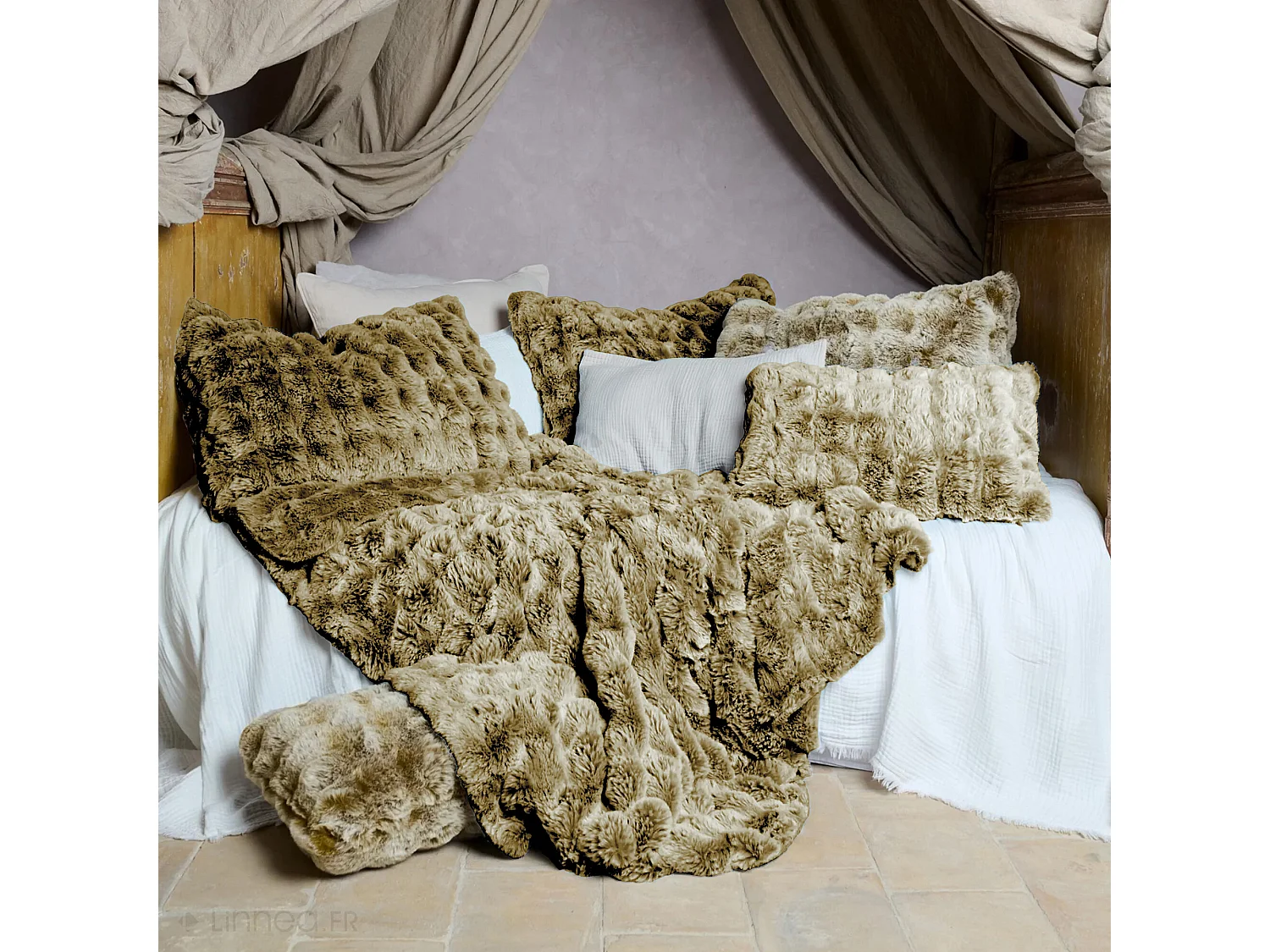 Housse de coussin fausse fourrure 40x60 cm ASTRAKAN jaune foin