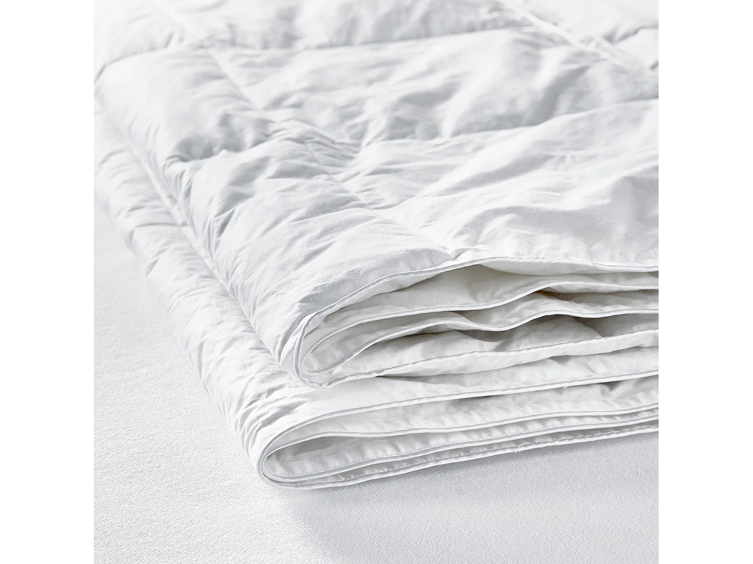 Couette 4 saisons 220 x 220 cm, 50 % duvet et 50 % plumes, PIKOLIN HOME