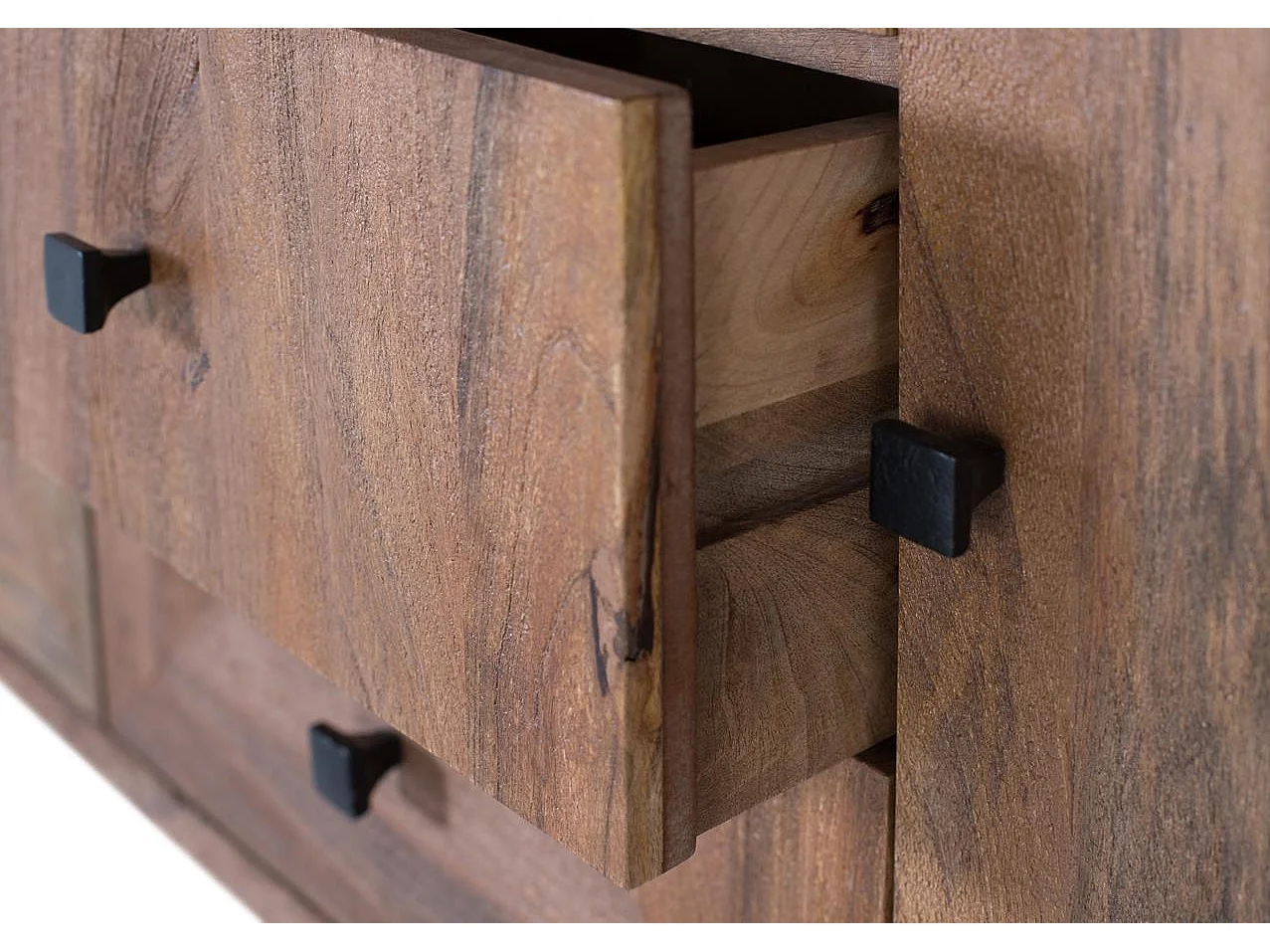 Buffet sculpté à la main avec 3 portes et 3 tiroirs