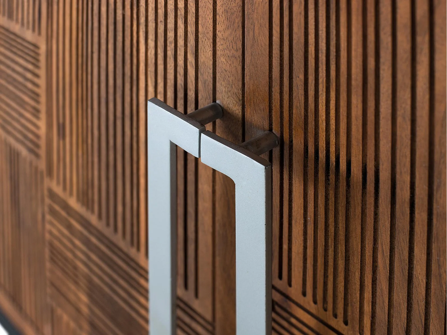 Buffet en manguier et métal