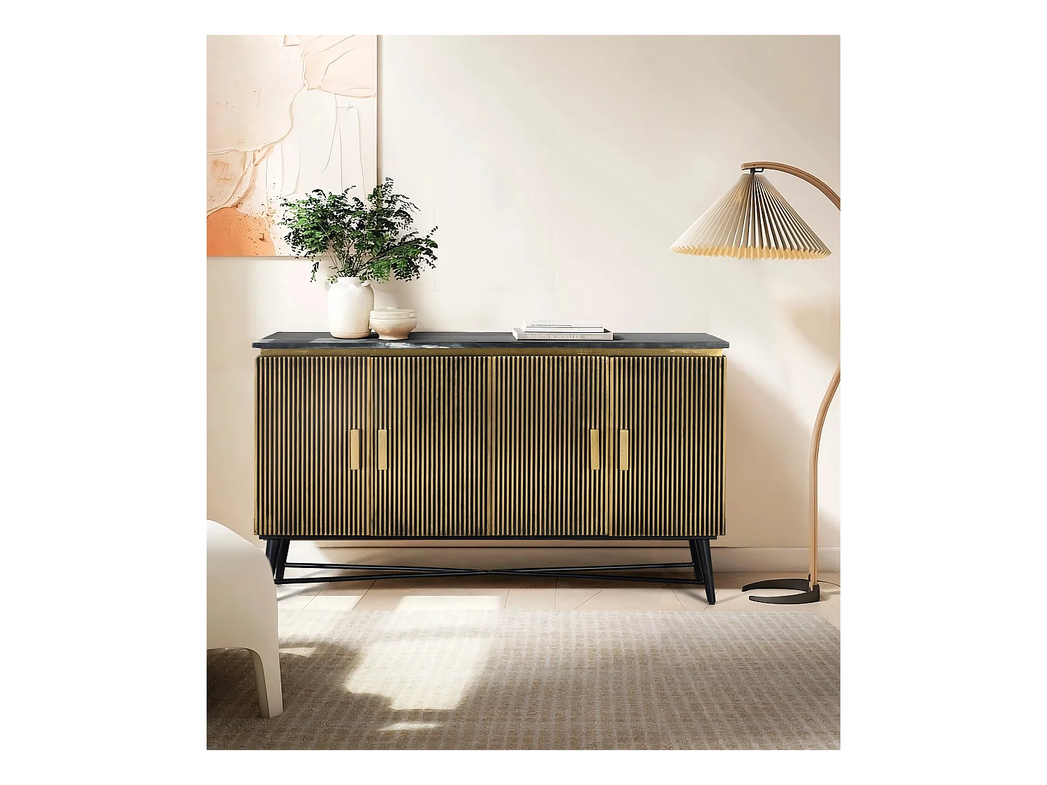 Buffet avec 4 portes en bois recouvert de bronze et plateau en marbre