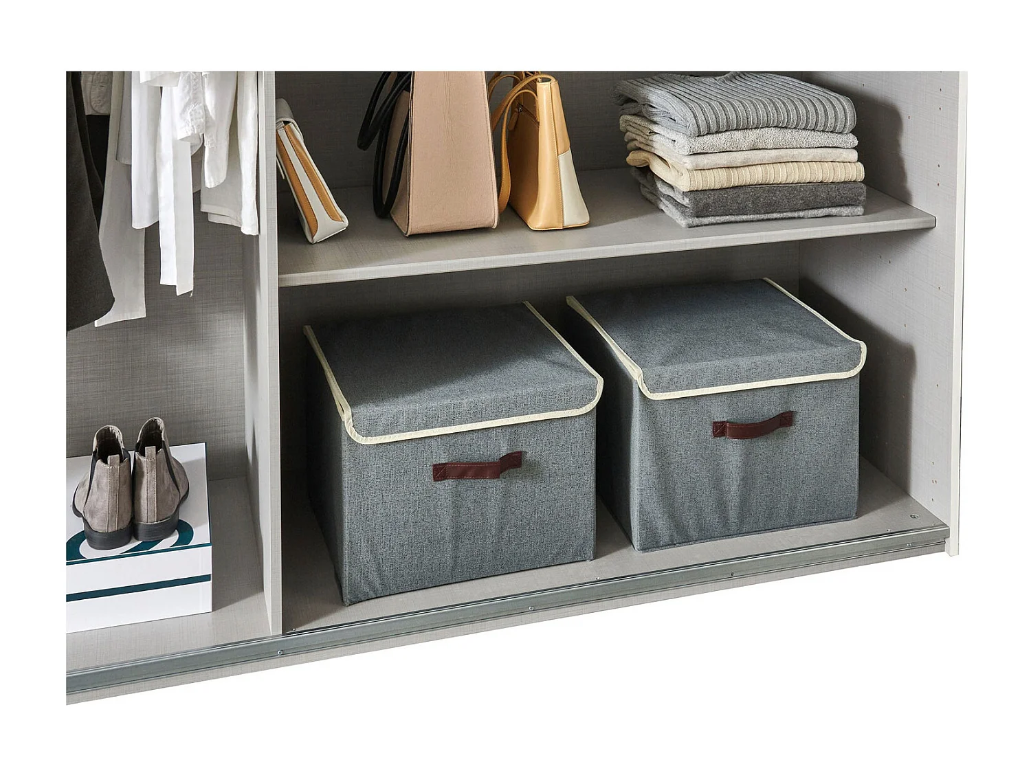 SCHWEBETÜRENSCHRANK Norderstedt Weiß / Glasschwarz 180 / 64 / 210cm