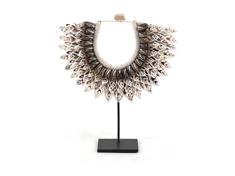 Sculpture collier coquilles corde naturel Coquilles Naturel - Décoration d'Autrefois