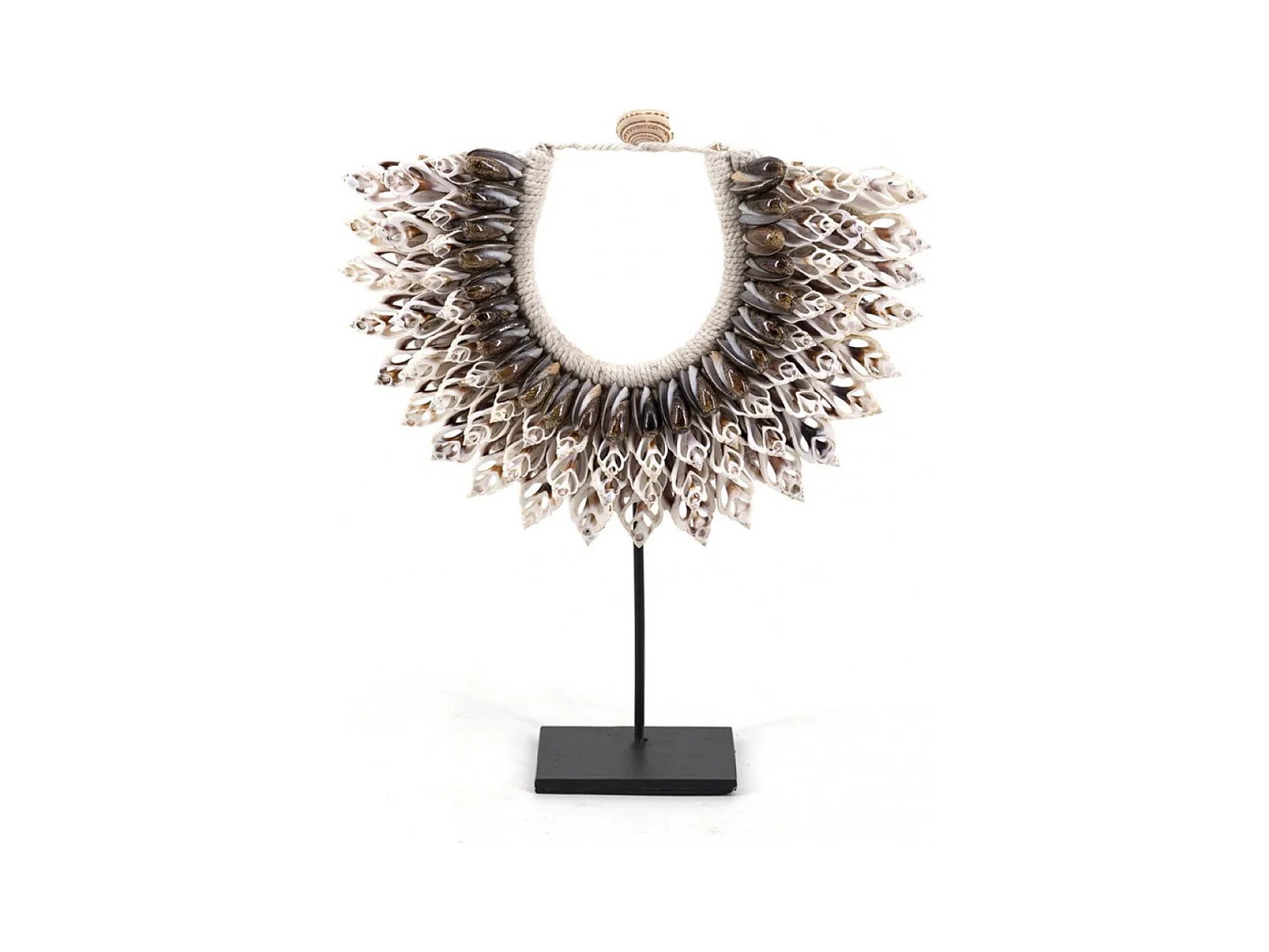 Sculpture collier coquilles corde naturel Coquilles Naturel - Décoration d'Autrefois
