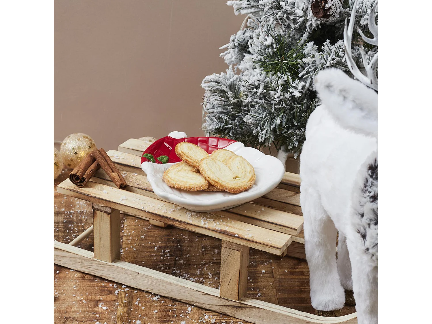Plat en céramique collection CHRISTMAS TIME modèle père noel