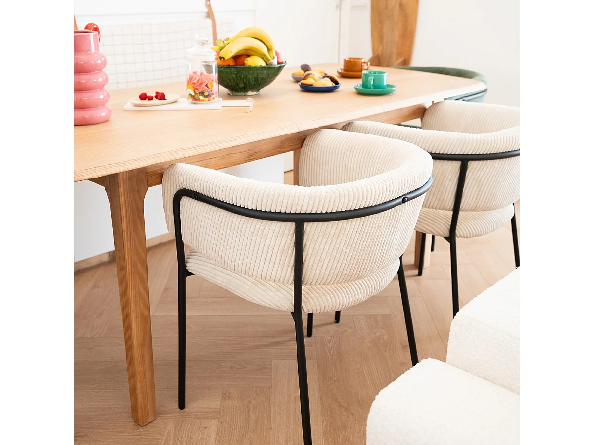 Lot de 2 fauteuils de table en velours côtelé beige, piètement noir - Malone