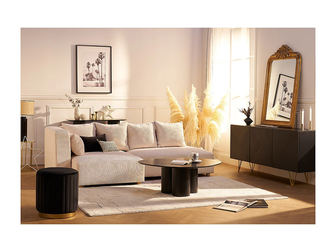 Pouf rond en velours noir et métal doré D40 cm DONA