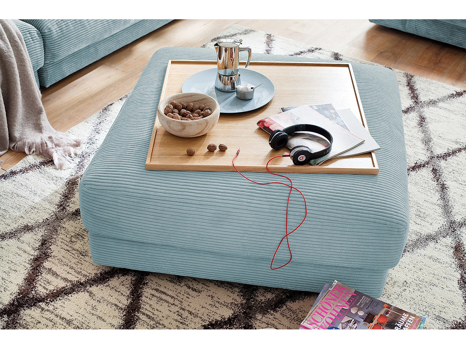 Polsterhocker - Hellblau Cord - MADELINE