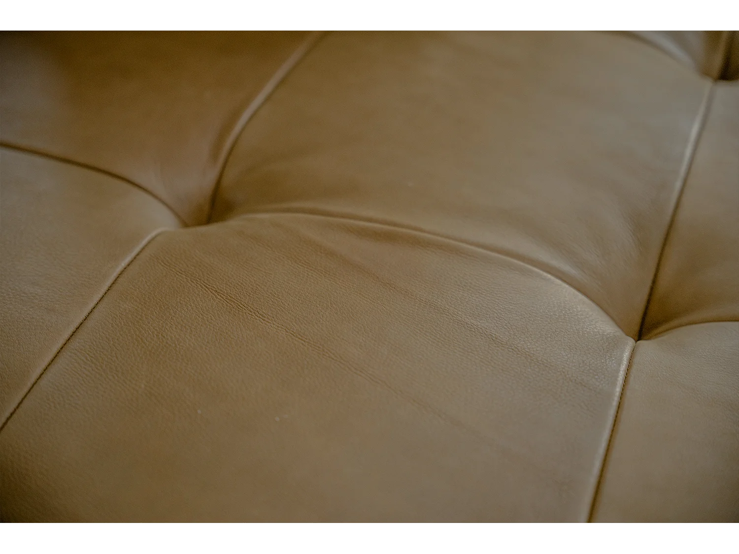 Pouf rembourré - beige cuir - WIOLO