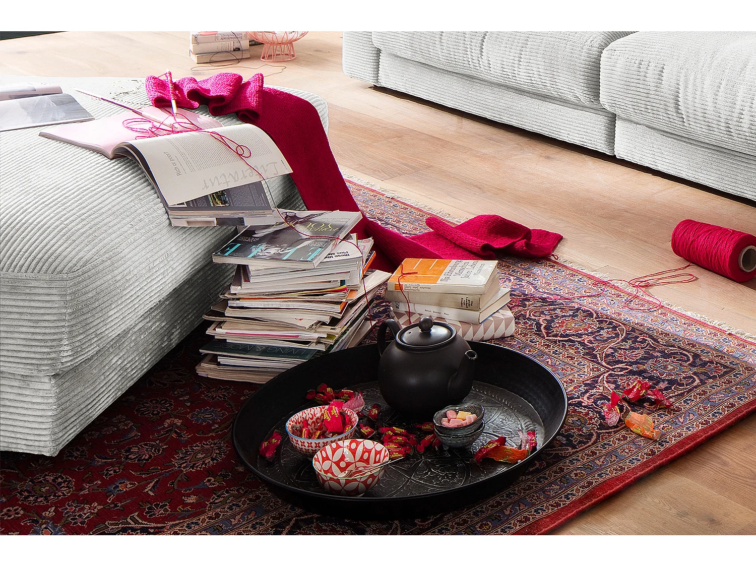 Pouf rembourré - gris clair Velours côtelé - MADELINE