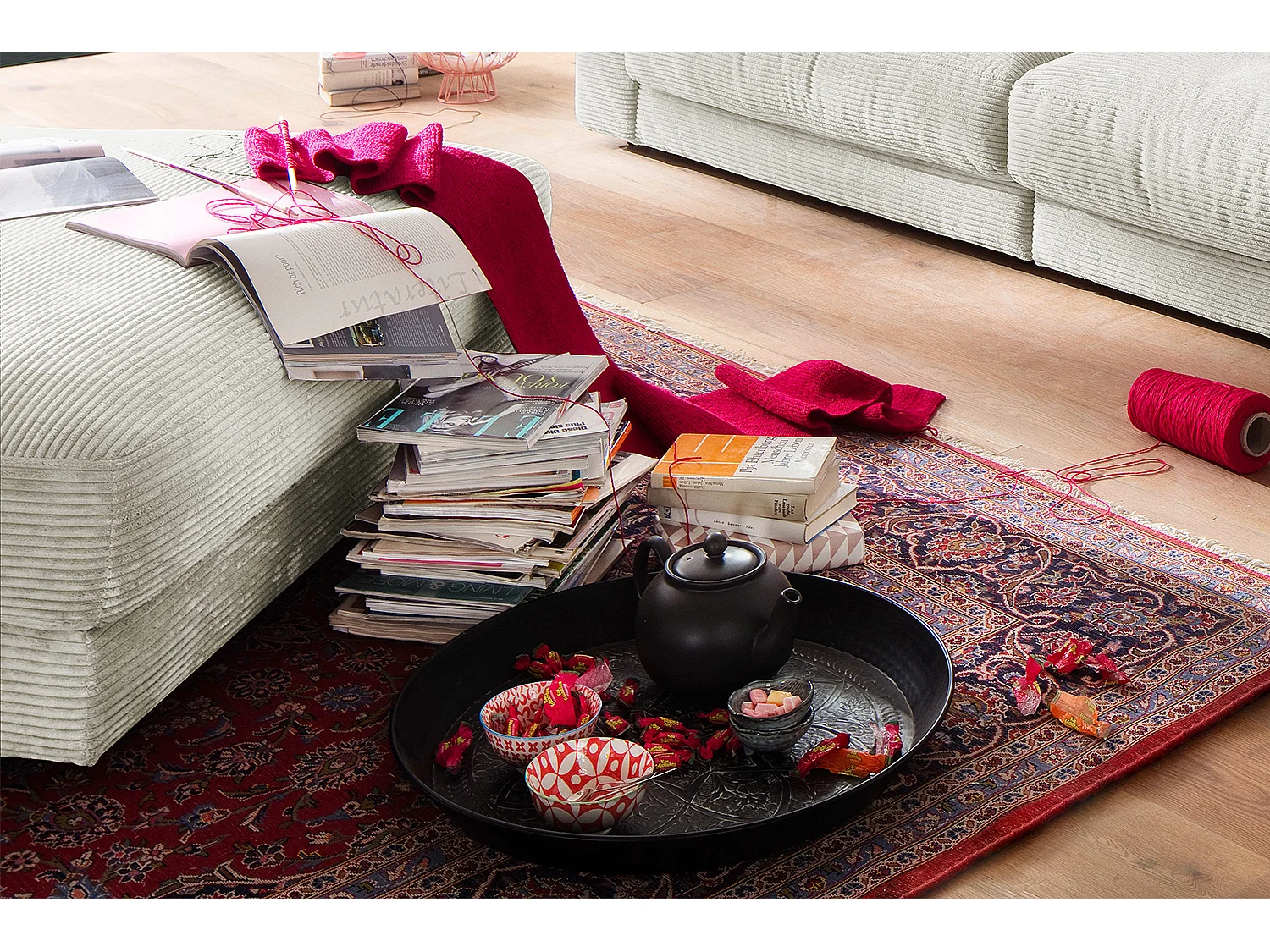 Puff tapizado - blanco crema Pana - MADELINE