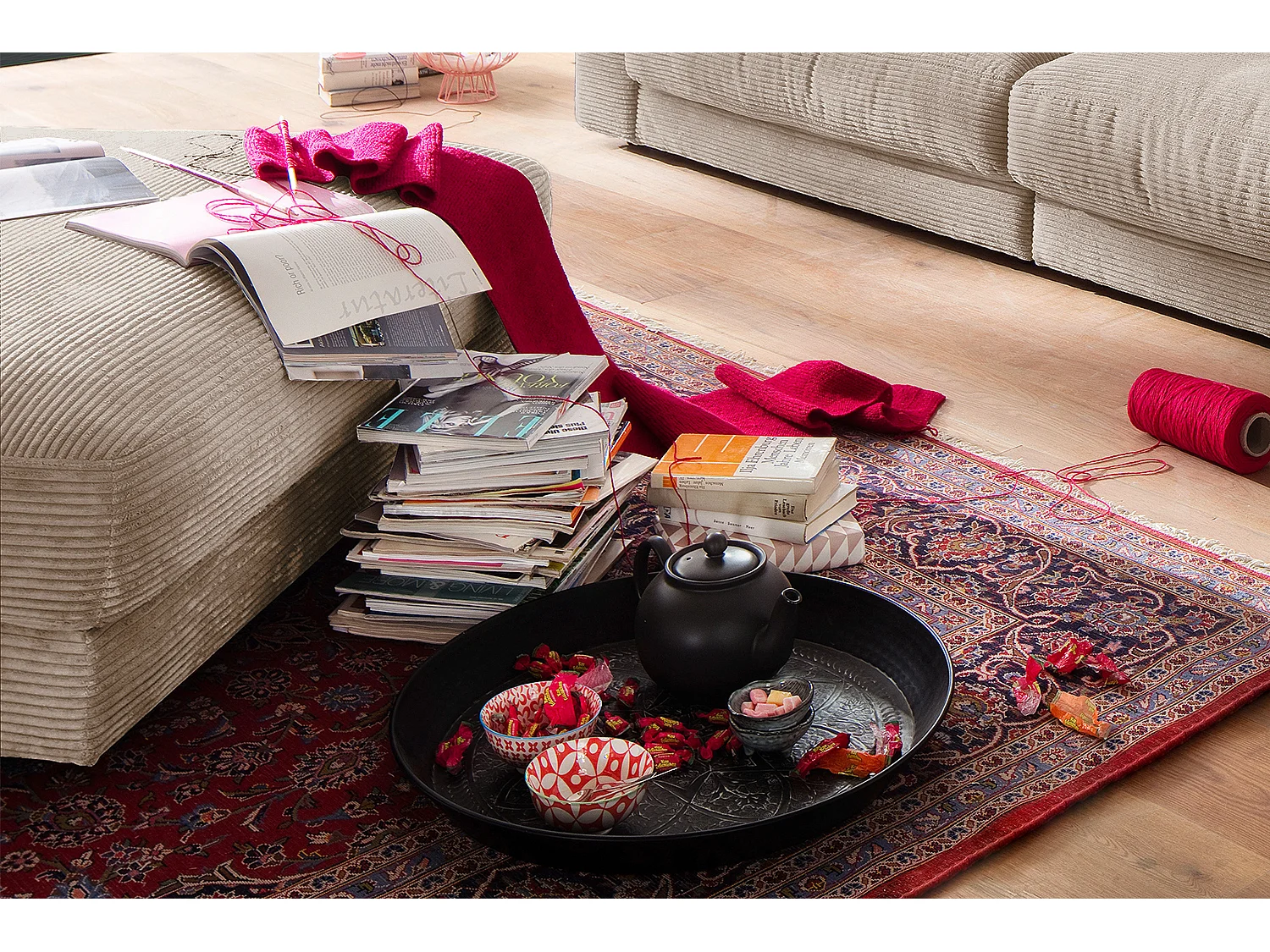 Pouf rembourré - taupe Velours côtelé - MADELINE