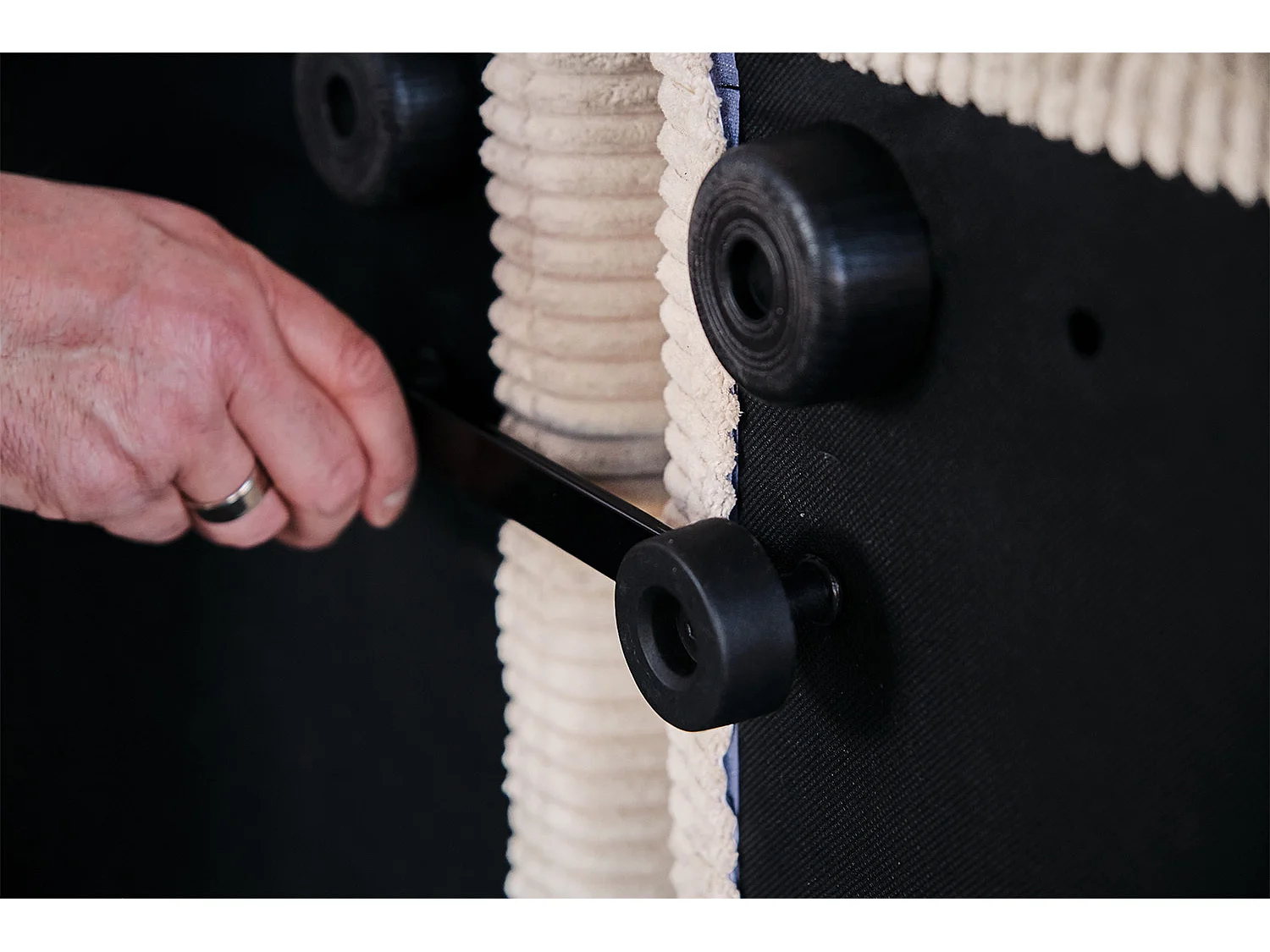 Polsterhocker - Cremeweiß Cord - WIOLO SOFT