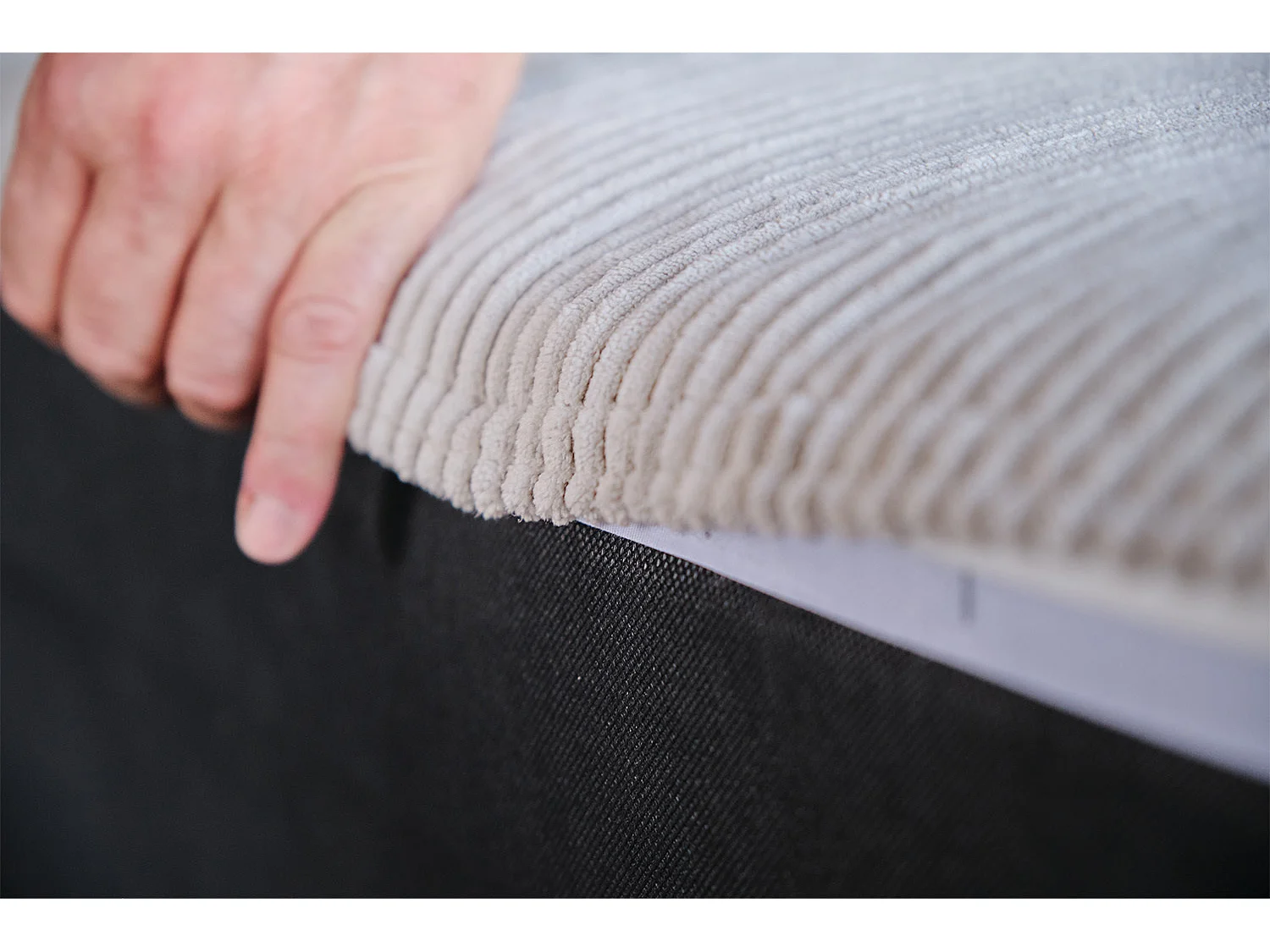 Pouf - gris clair Velours côtelé - WIOLO SOFT