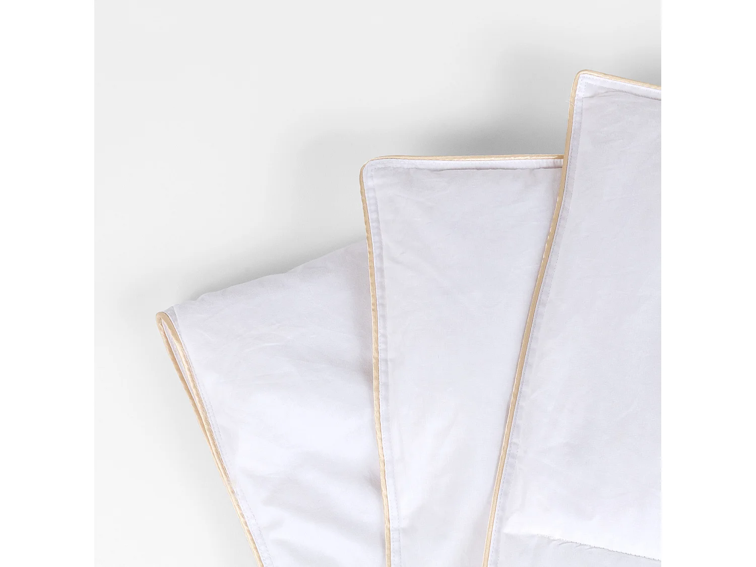 Dekbed van 85% dons 250 g/m² voor de hersft/winter