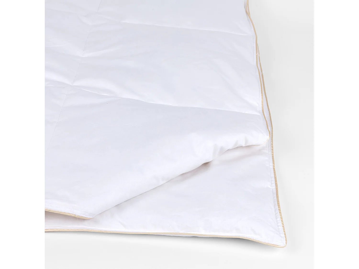 Dekbed van 85% dons 250 g/m² voor de hersft/winter