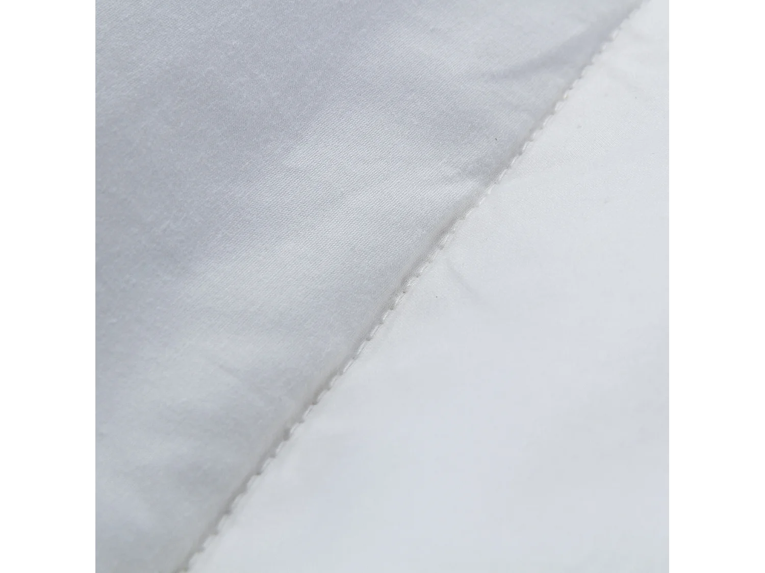 Piumino da 240 x 220 cm in piuma e piumino da 5 cm - ESSENTIAL di PIKOLIN HOME