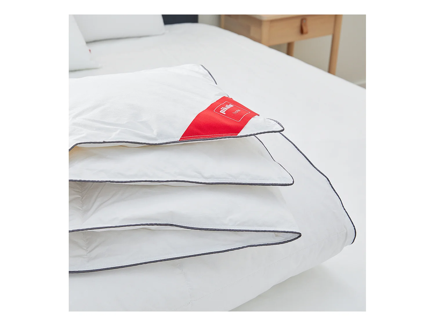 Dekbed van 96% dons 220 g voor de herfst/winter