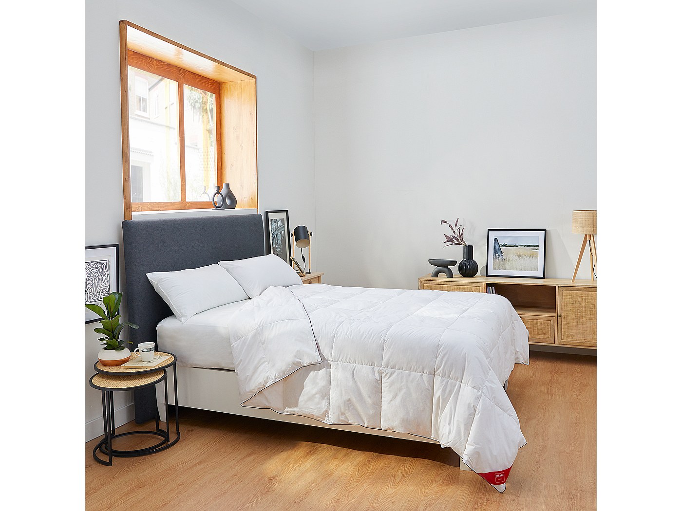IDMarket Piumone Ellie Bianco 220x240 Cm – Morbido 700 Gr Con 2 Cuscini Inclusi - 2