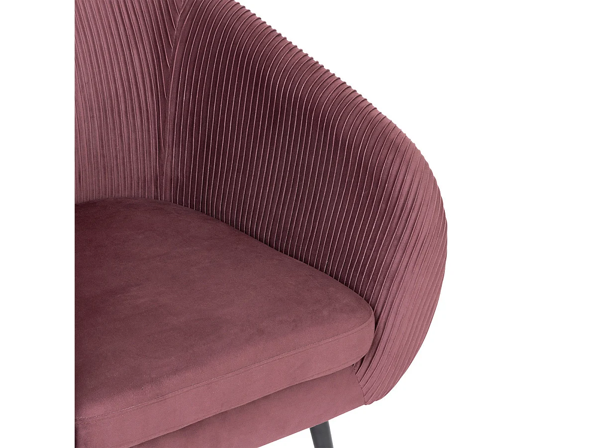 Fauteuil en Velours Prune plissé et pieds en métal noir