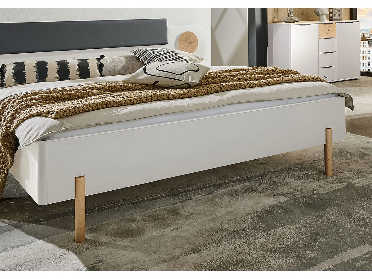 Lit adulte + 2 tables de chevets coloris blanc, rechampis imitation bois - Longueur 260 x Hauteur 95 x Profondeur 210 cm 