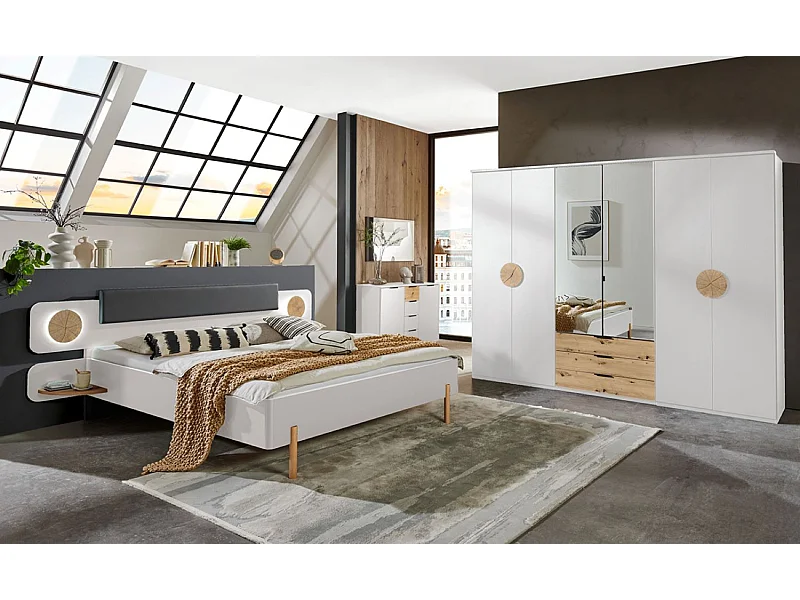 Ensemble de chambre à coucher complète coloris blanc, rechampis imitation bois