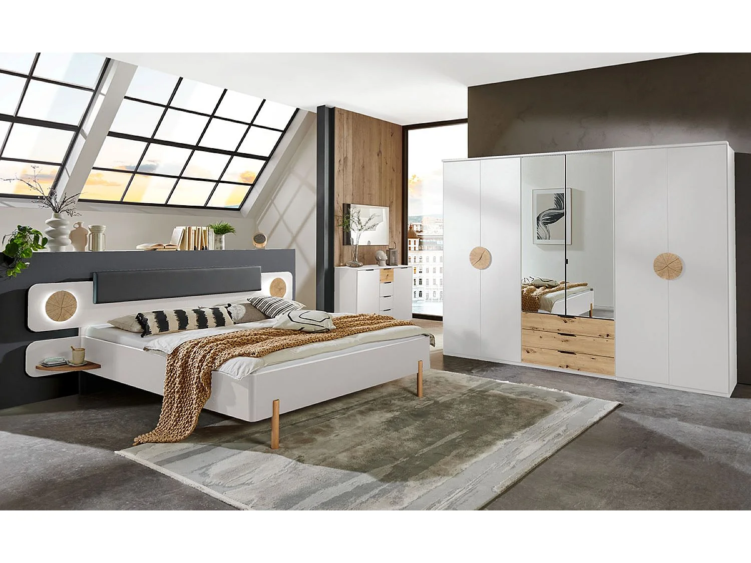 Ensemble de chambre à coucher complète coloris blanc, rechampis imitation bois