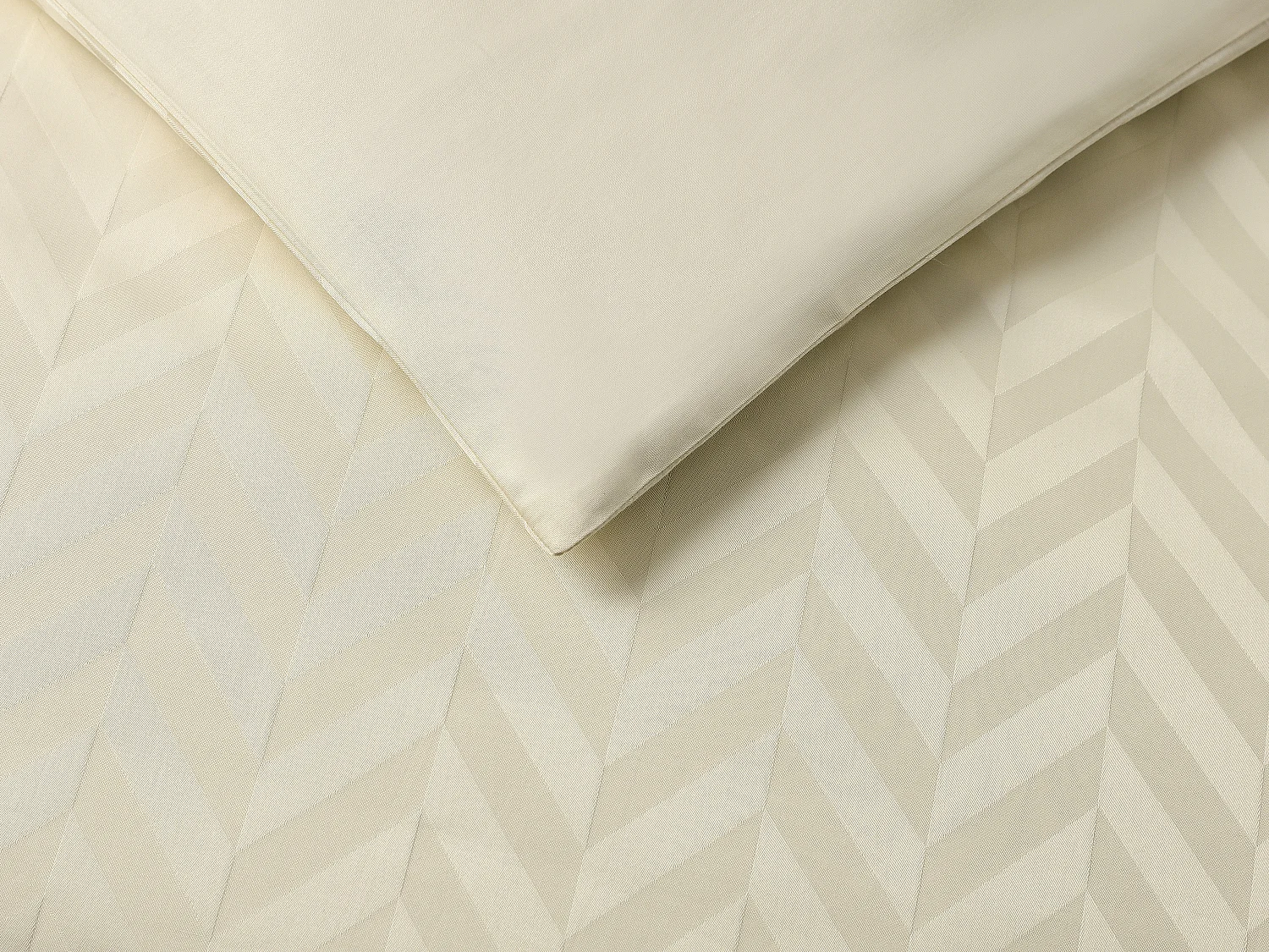 Set lenzuola Tessuto Jacquard 100%Cot. 120fili/cm² Copripium. 220x240+2Federe 65x65 Avorio - VENALY di PALACIO