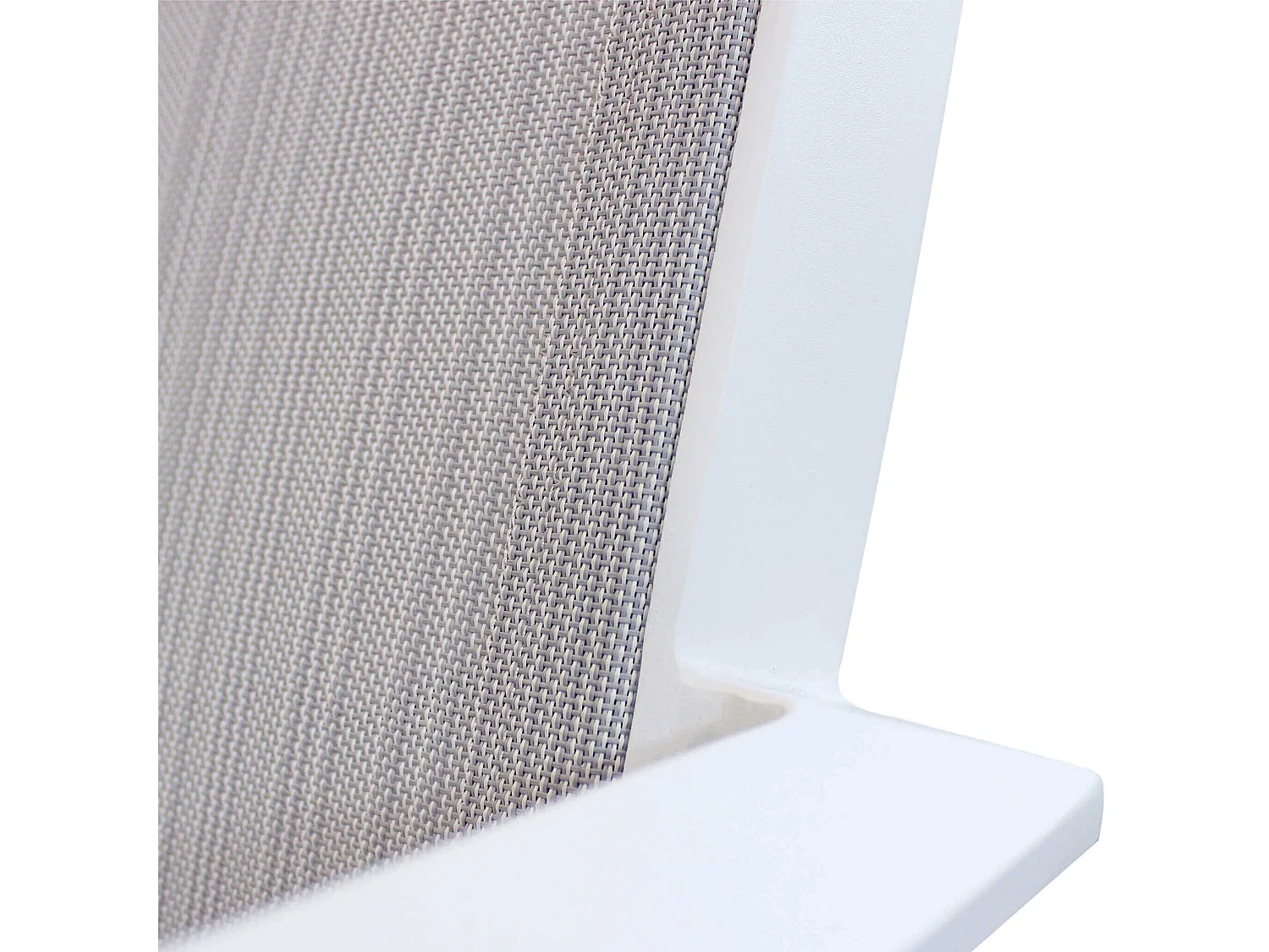 MilaniHome.it - Poltrona Impilabile In Alluminio Bianco Da Esterno Giardino, Per Ristorante Agriturismo Albergo Hoteldi coloreBianco