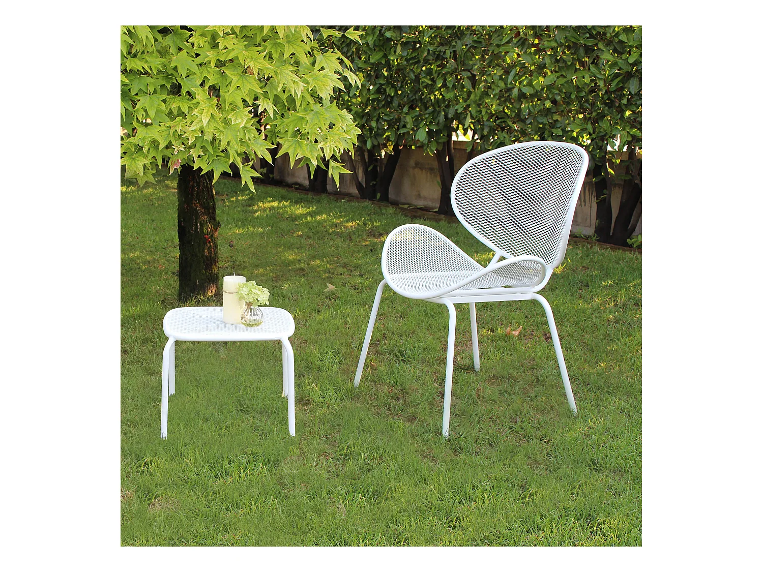 MilaniHome.it - Poltrona Sedia Impilabile In Ferro Bianco Bianca Per Esterno Giardino, Portico, Ristorante, Gelateria Bar Hotel Albergodi coloreBianco