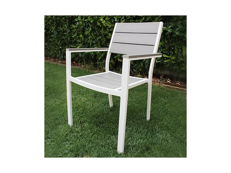 MilaniHome.it - Poltrona Impilabile In Alluminio Bianco Per Giardino Portico Terrazzo, Per Locali, Bar, Ristoranti, Agriturismo, Pasticceriedi coloreBianco