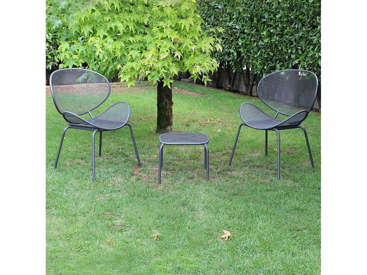 MilaniHome.it - Poltrona Sedia Impilabile In Ferro Grigio Scuro Per Esterno Giardino, Portico, Ristorante, Gelateria Bar Hotel Albergodi coloreGrigio scuro