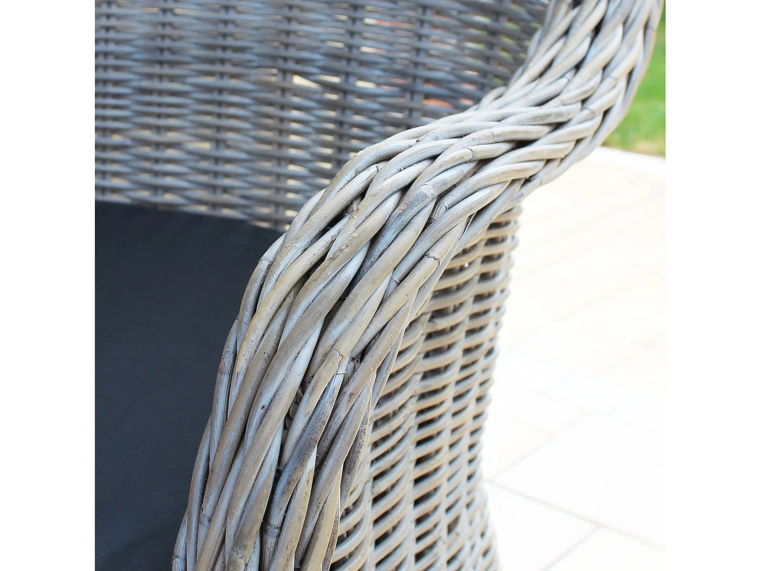 MilaniHome.it - salotto da giardino in rattan 2 posti con cuscini di design per esterno giardino cm 125 l x 85 p x 70 hdi coloreGrigio