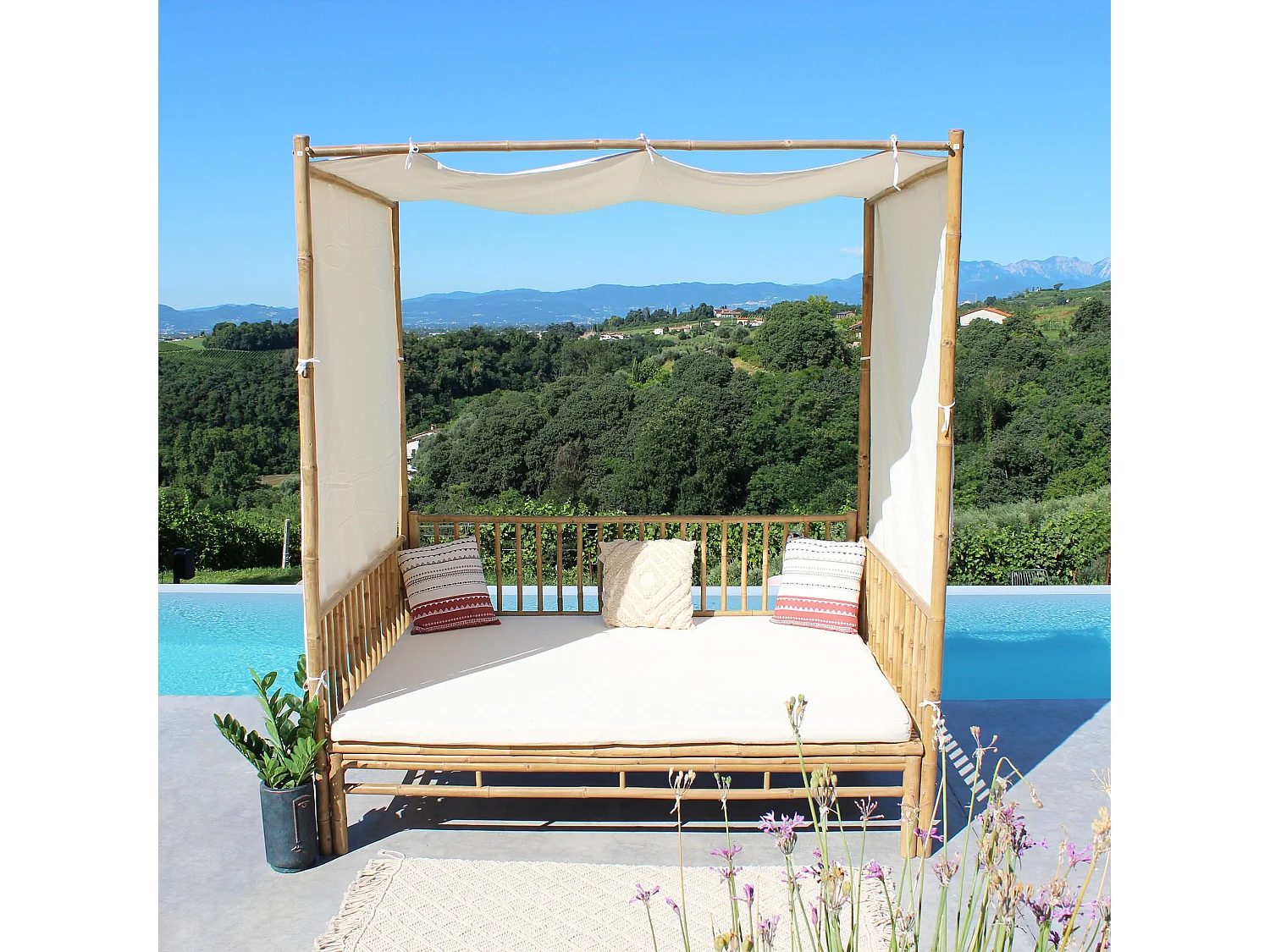 MilaniHome.it - divano letto da giardino in bamboo di design per esterno giardino cm 210 l x 150 p x 240 hdi coloreBianco