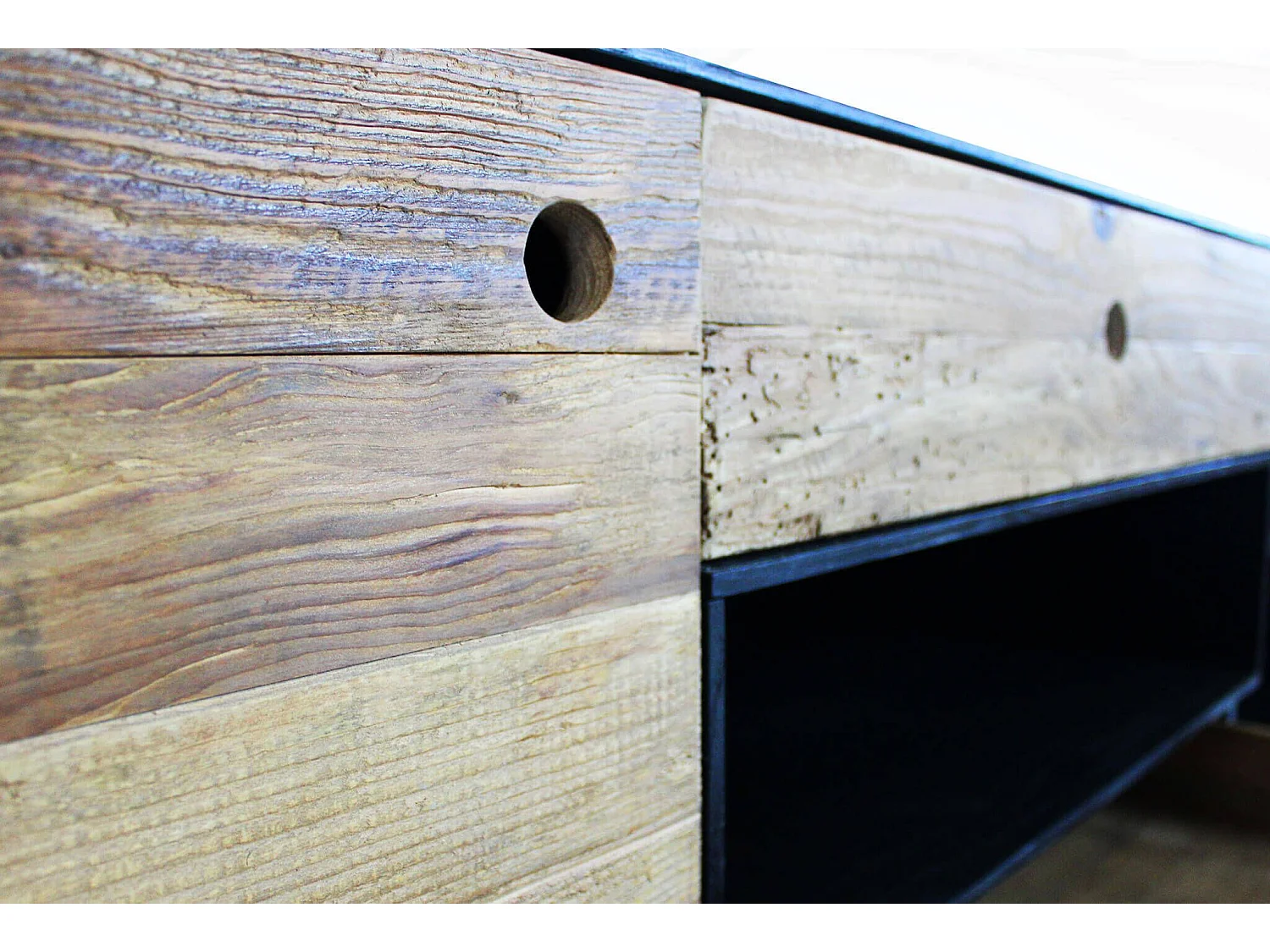 MilaniHome.it - porta tv di design moderno in legno di pino riciclato massiccio stile moderno vintagedi coloreMarrone