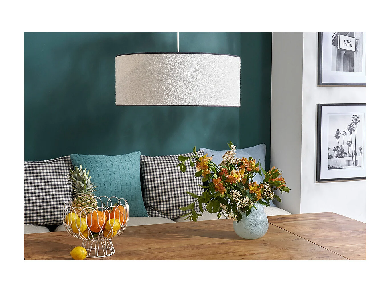 Suspension cylindrique en tissu effet laine bouclée blanc et rabane naturelle D50 cm TRAVES