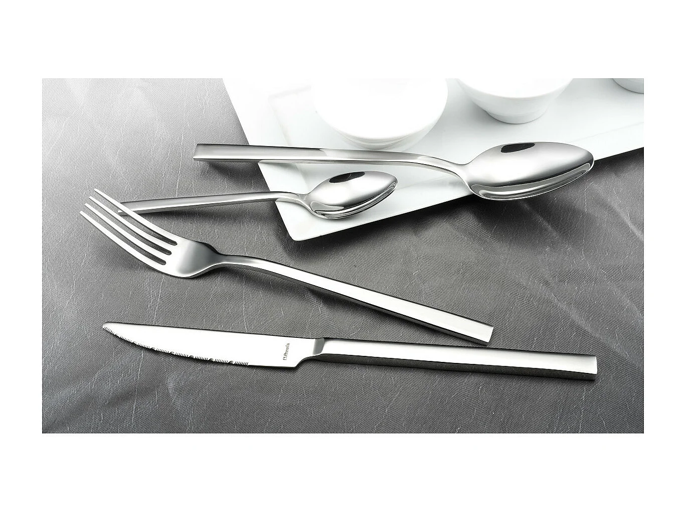 Caractère  - Ménagère 50 pièces