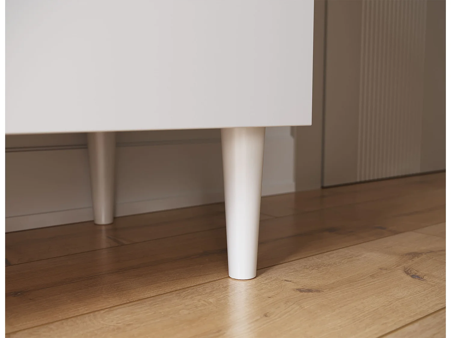 Credenza Savona/ante battenti/piano mobile/bianco