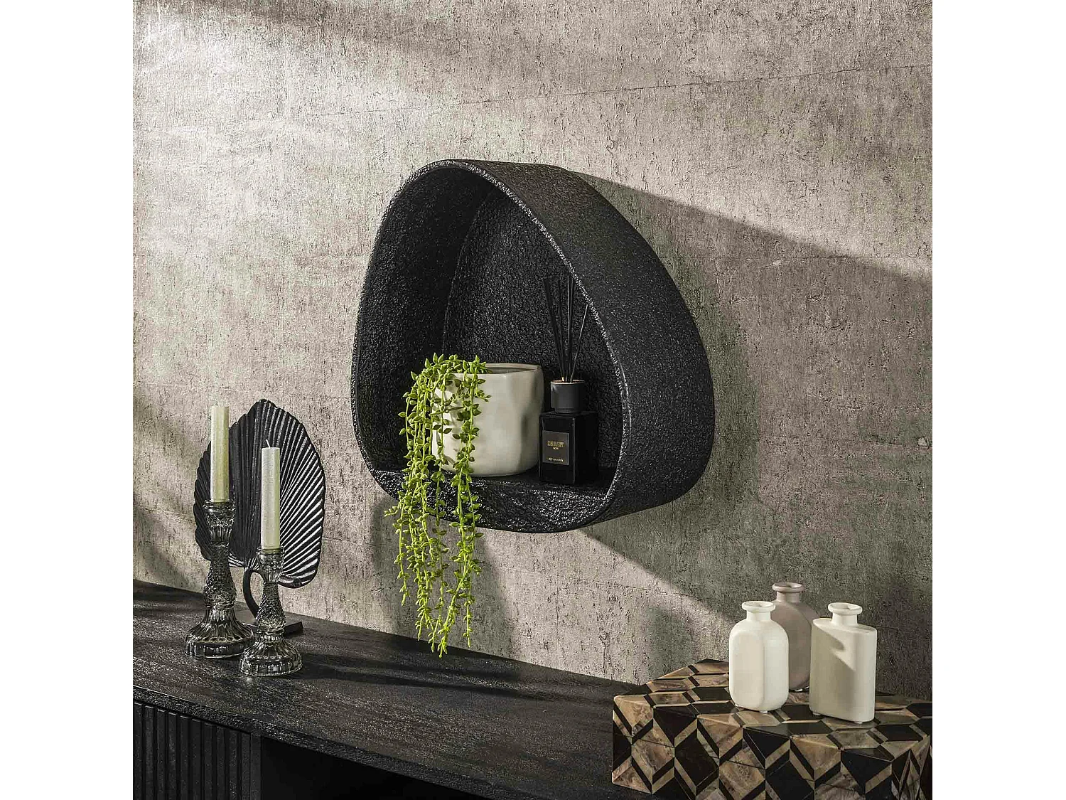 Etagère murale noire forme organique 45 cm TAJ
