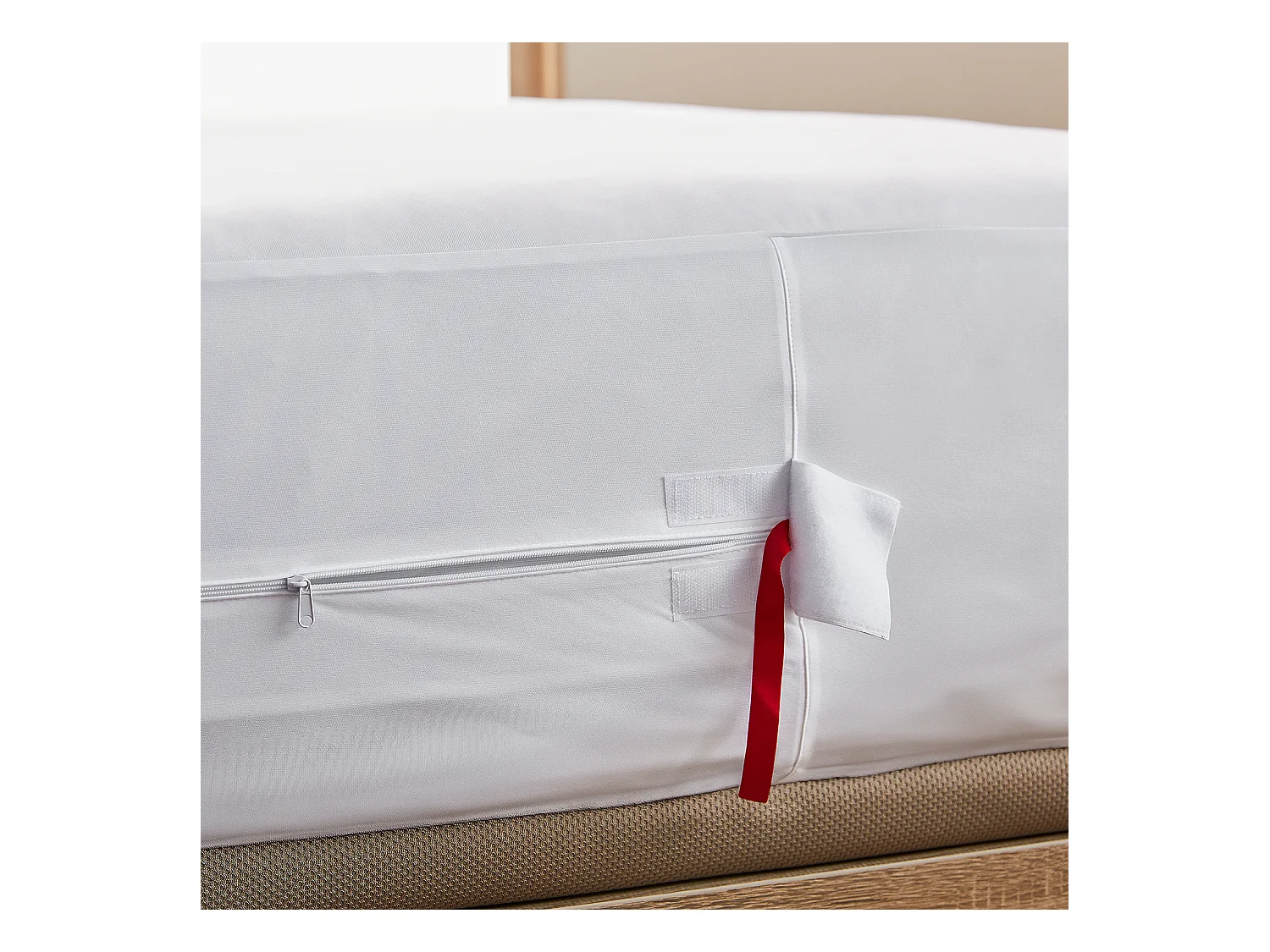 Housse de matelas contre les punaises de lit et les liquides