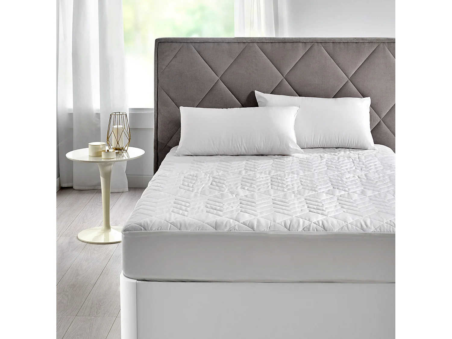 Protège-matelas de 135 x 196 cm en coton de 3 cm - ESSENTIAL de PIKOLIN HOME