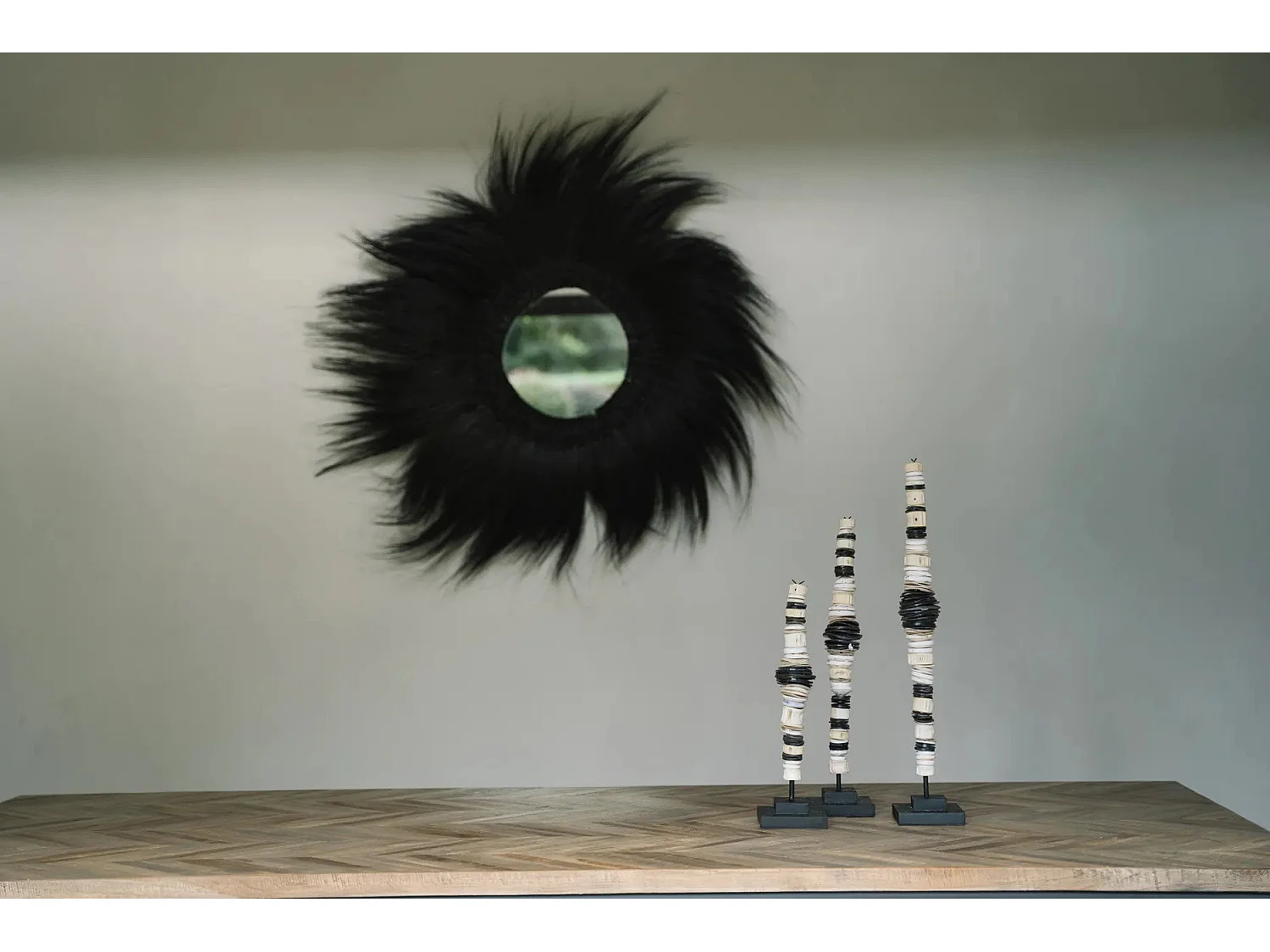 La Coquille d’Argent sur Pied - Noir Blanc - L