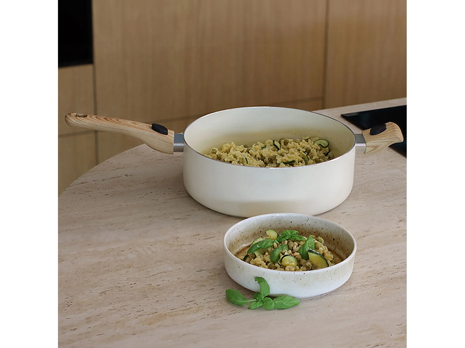Menastyl - Set Culinaire Multi- Usage Crème 28cm En Aluminium Recyclé