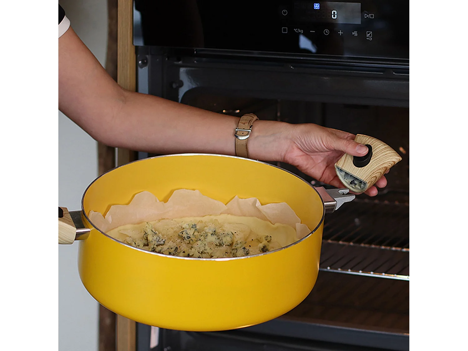 Menastyl - Set Culinaire Multi- Usage Safran 28cm En Aluminium Recycle