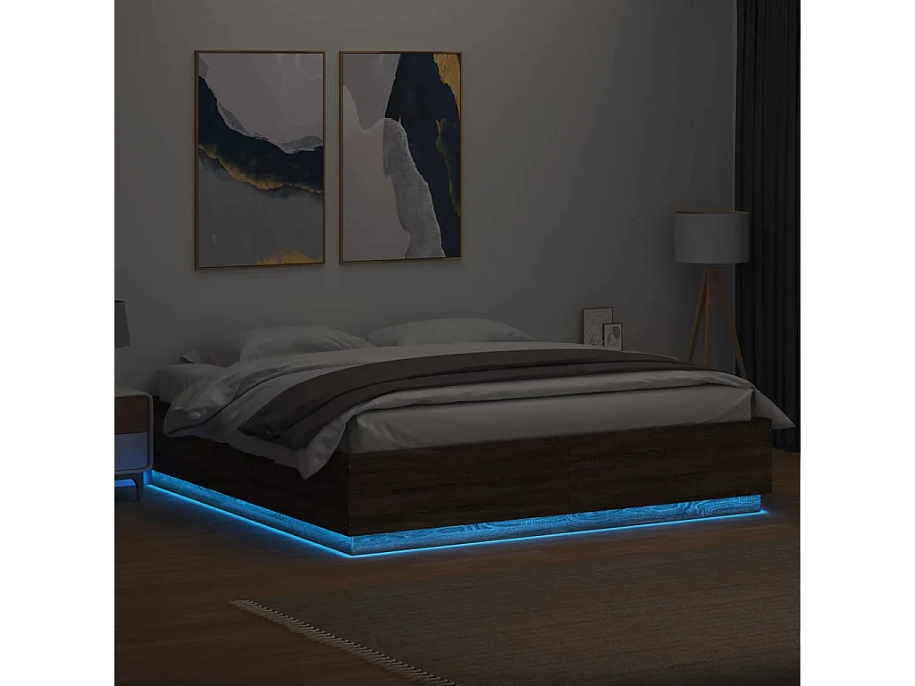 Cadre de lit avec LED sans matelas chêne marron 200x200 cm