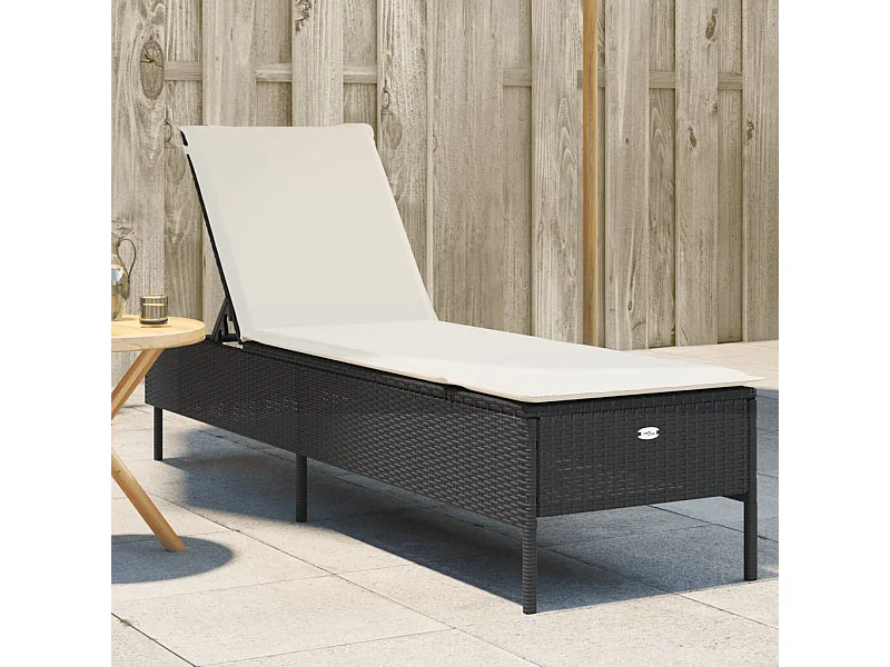 Chaise longue avec coussin noir résine tressée