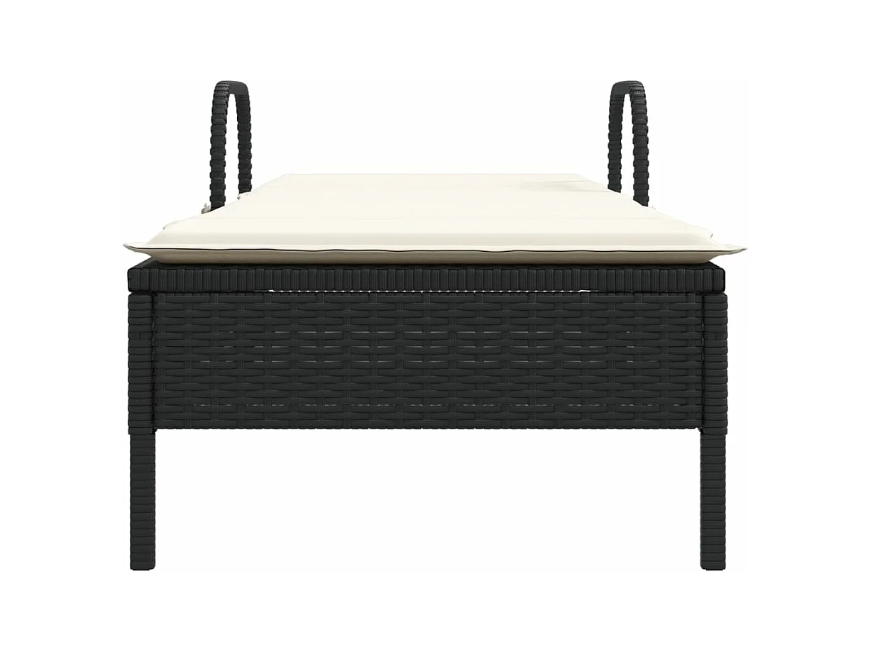 Ligbed met wielen en kussen poly rattan zwart
