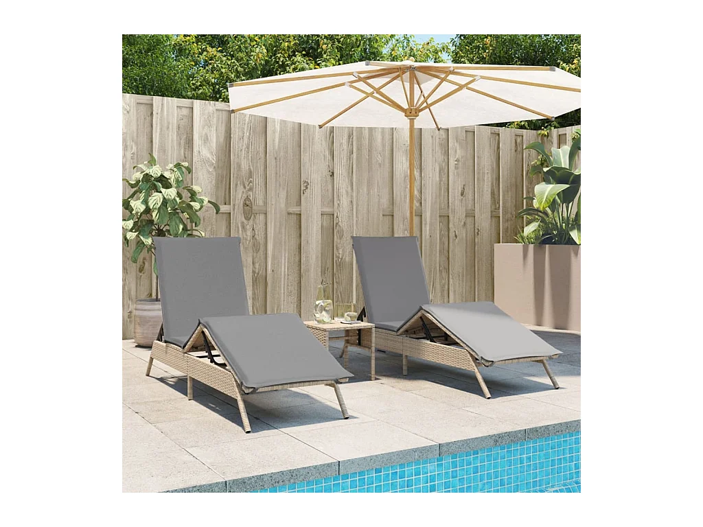 Chaises longues lot de 2 avec table beige résine tressée