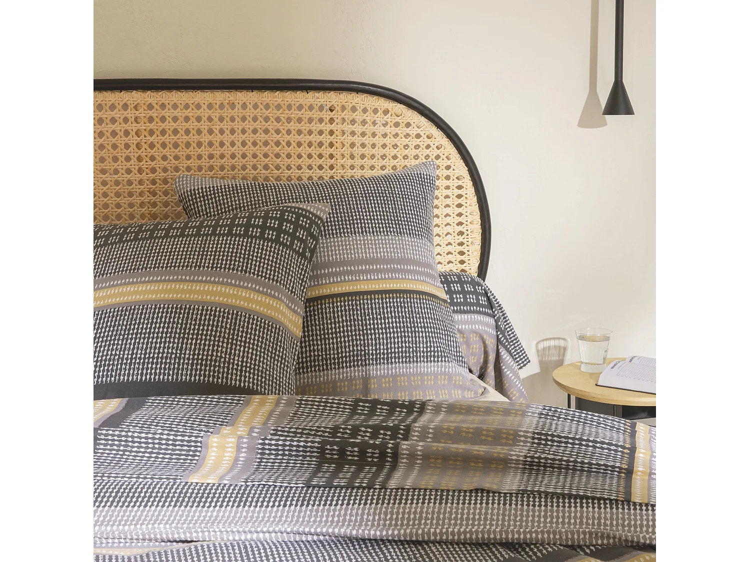 Bettwäsche aus Flanell mit geometrischem Muster und Kissenbezug